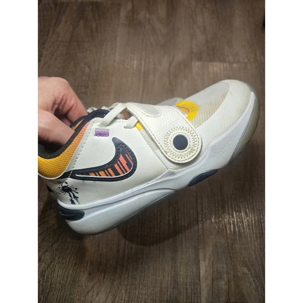 Nike Team Hustle Low Doodles - FJ7688-101~ Size 13~‎